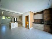 Casa / Sobrado em Condomínio para Venda em Senador...