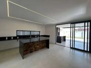 Casa / Sobrado em Condomínio para Venda em Senador...