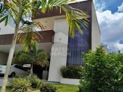 Casa / Sobrado em Condomínio para Venda em Senador...