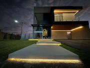 Casa / Sobrado em Condomínio para Venda em Senador...