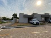 Casa / Sobrado em Condomínio para Venda em Senador...