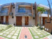 Casa / Sobrado em Condomínio para Venda em Serra/ES...