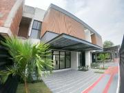 Casa / Sobrado em Condomínio para Venda em Serra/ES...