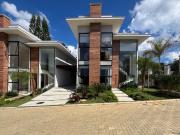 Casa / Sobrado em Condomínio para Venda em...