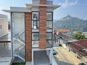 Casa / Sobrado em Condomínio para Venda em...