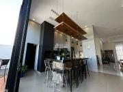 Casa / Sobrado em Condomínio para Venda em Uberaba/MG...