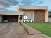 Casa / Sobrado em Condomínio para Venda em Uberaba/MG...