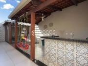 Casa / Sobrado em Condomínio para Venda em Uberaba/MG...