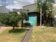 Casa / Sobrado em Condomínio para Venda em Uberlândia/MG...
