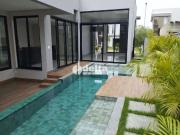 Casa / Sobrado em Condomínio para Venda em Uberlândia/MG...