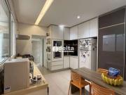 Casa / Sobrado em Condomínio para Venda em Uberlândia/MG...