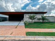 Casa / Sobrado em Condomínio para Venda em Uberlândia/MG...