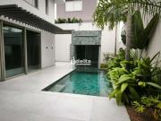 Casa / Sobrado em Condomínio para Venda em Uberlândia/MG...