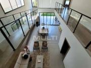 Casa / Sobrado em Condomínio para Venda em Uberlândia/MG...