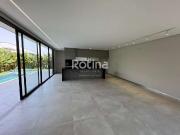 Casa / Sobrado em Condomínio para Venda em Uberlândia/MG...