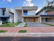 Casa / Sobrado em Condomínio para Venda em Uberlândia/MG...