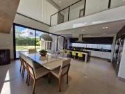 Casa / Sobrado em Condomínio para Venda em Uberlândia/MG...