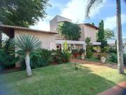 Casa / Sobrado em Condomínio para Venda em Uberlândia/MG...