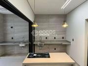 Casa / Sobrado em Condomínio para Venda em Uberlândia/MG...