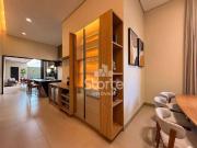 Casa / Sobrado em Condomínio para Venda em Uberlândia/MG...