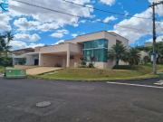 Casa / Sobrado em Condomínio para Venda em Uberlândia/MG...