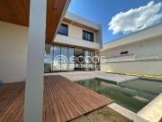 Casa / Sobrado em Condomínio para Venda em Uberlândia/MG...