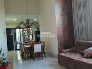 Casa / Sobrado em Condomínio para Venda em Uberlândia/MG...