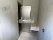 Casa / Sobrado em Condomínio para Venda em Uberlândia/MG...
