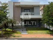 Casa / Sobrado em Condomínio para Venda em Uberlândia/MG...