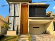 Casa / Sobrado em Condomínio para Venda em Valinhos/SP...