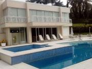 Casa / Sobrado em Condomínio para Venda em Valinhos/SP...