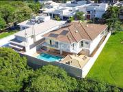 Casa / Sobrado em Condomínio para Venda em Valinhos/SP...