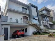 Casa / Sobrado em Condomínio para Venda em Valinhos/SP...
