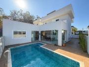 Casa / Sobrado em Condomínio para Venda em Valinhos/SP...