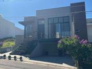 Casa / Sobrado em Condomínio para Venda em Valinhos/SP...