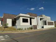 Casa / Sobrado em Condomínio para Venda em Valinhos/SP...