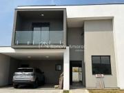 Casa / Sobrado em Condomínio para Venda em Valinhos/SP...