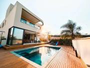 Casa / Sobrado em Condomínio para Venda em Vespasiano/MG...