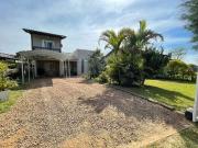 Casa / Sobrado em Condomínio para Venda em Viamão/RS...