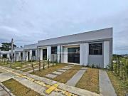 Casa / Sobrado em Condomínio para Venda em Viamão/RS...