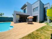 Casa / Sobrado em Condomínio para Venda em Volta...