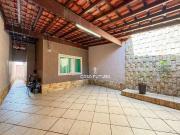 Casa / Sobrado em Condomínio para Venda em Volta...