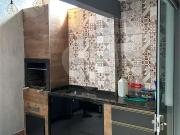 Casa / Sobrado em Condomínio para Venda em Volta...