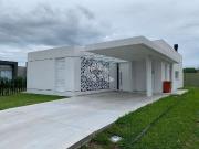 Casa / Sobrado em Condomínio para Venda em Xangri Lá/RS...