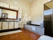 Casa sobrado na rua 3 dormitórios/suite, cozinha planejada