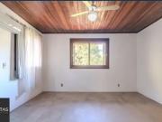 Casa sobrado no bairro Petrópolis de 4 dormitórios e 3...