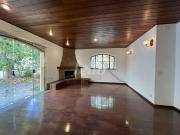 Casa sobrado para comprar com 4 quartos, 230m²