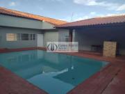 Casa / Sobrado para Locação em Angatuba/SP Centro 3 Quartos