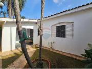 Casa / Sobrado para Locação em Araçoiaba da Serra/SP...