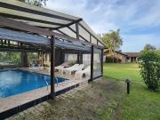 Casa / Sobrado para Locação em Araquari/SC Rainha 5 Quartos